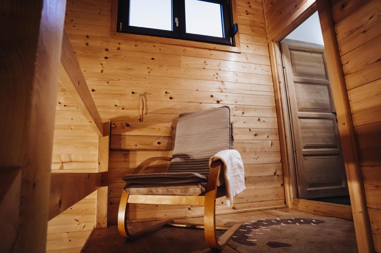 Holiday Home Nightswim Inn Vrbovec Exterior foto